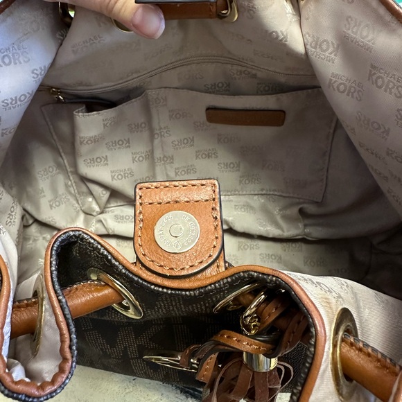 MICHAEL KORS RING TOTE,BROWN LEATHER,GOLD MK LOGO - Picture 3 of 11